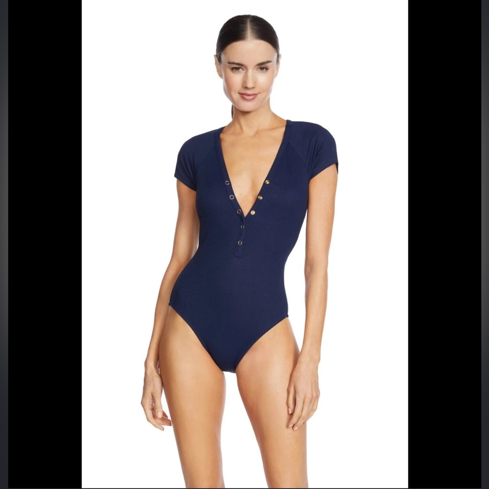 NWT Robin Piccone Amy Raglan One Piece Swimsuit (size 10)